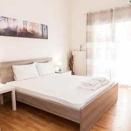 Park Apartment *